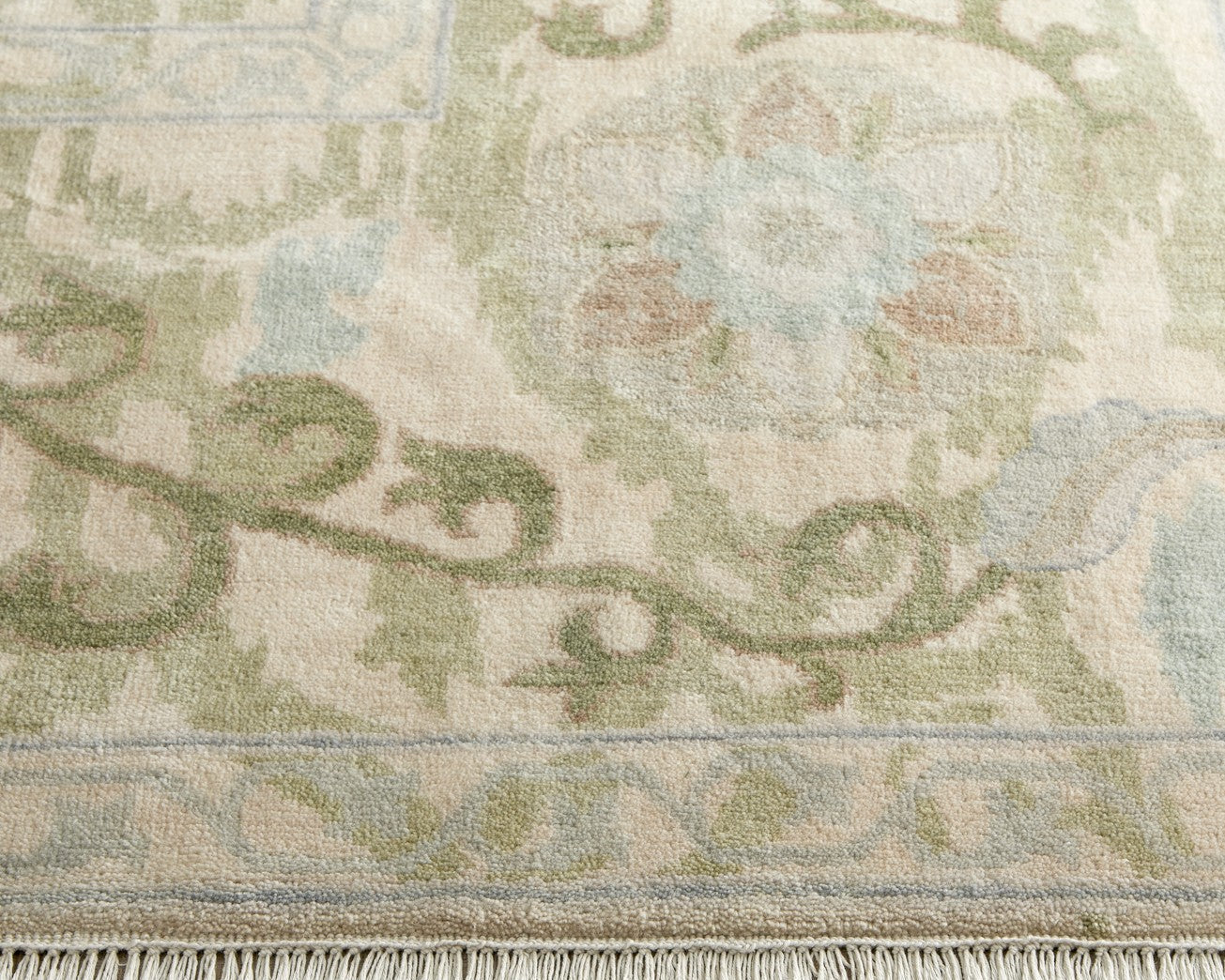 St. Charles Green Hand-Knotted Wool Rug