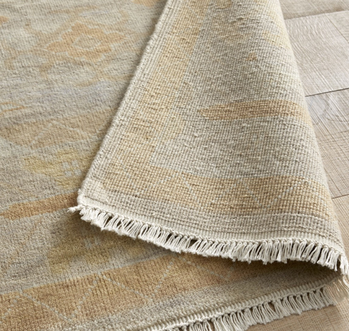 Las Olas Hand-Knotted Wool Rug