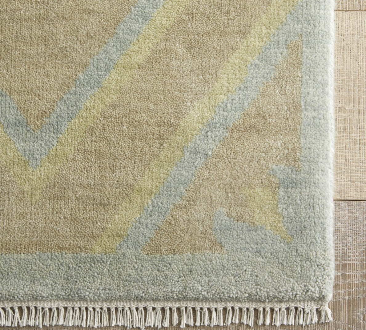 Roundtop Neutral Hand-Knotted Wool Rug